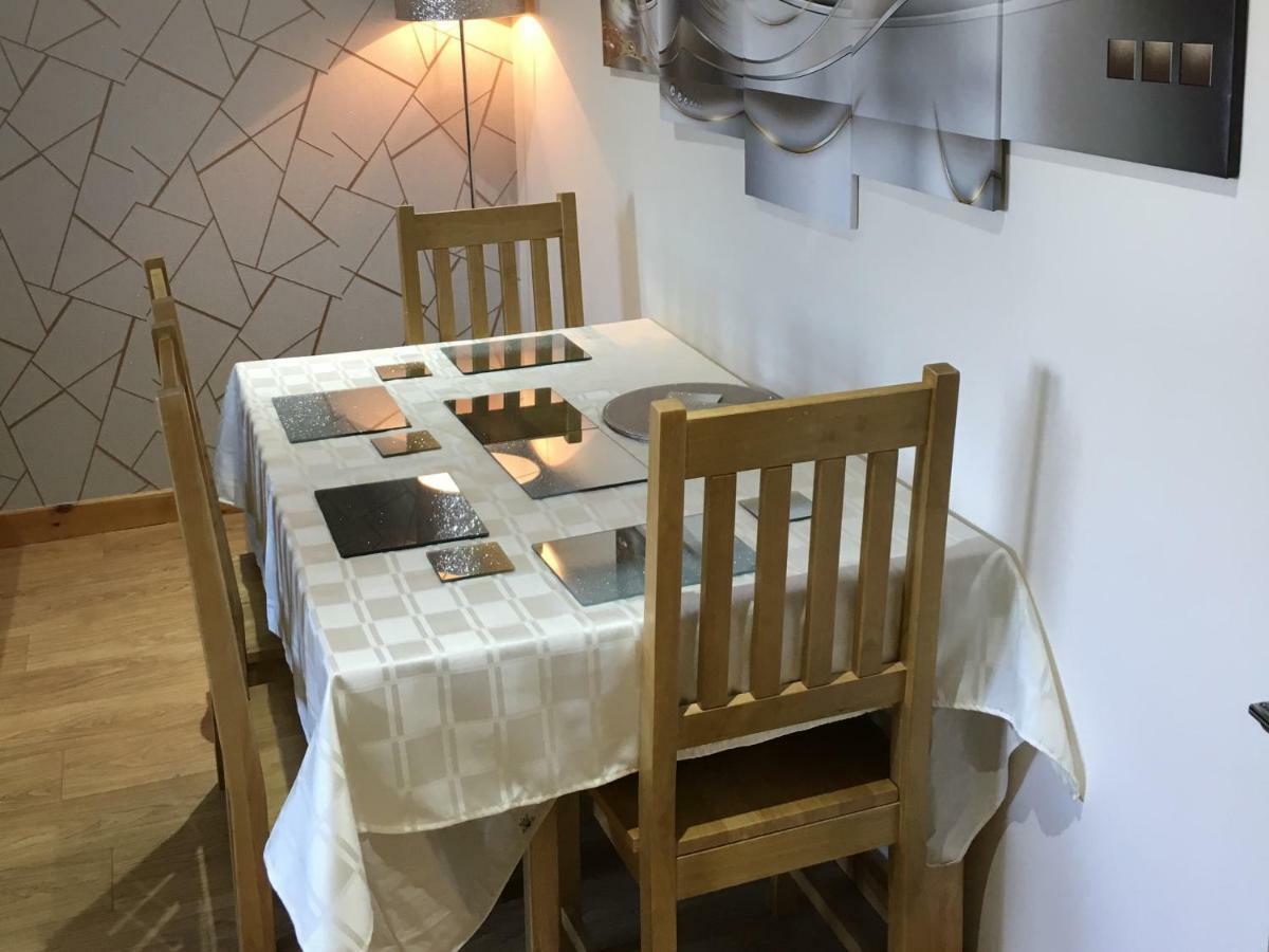 Azim And Suzi'S City Centre Apartment إينفيرنيس المظهر الخارجي الصورة
