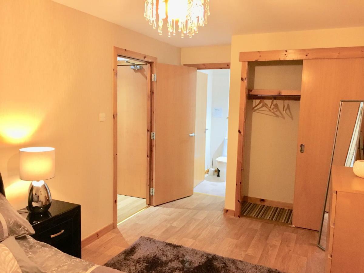 Azim And Suzi'S City Centre Apartment إينفيرنيس المظهر الخارجي الصورة